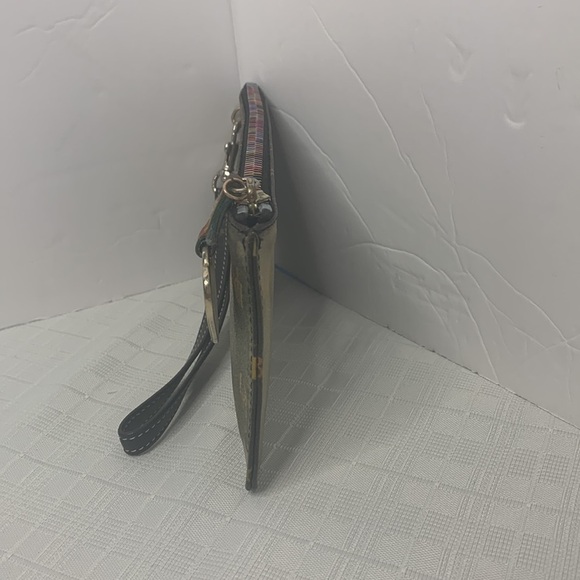 Vintage Dooney and Bourke oversized wristlet with rainbow zipper - Picture 4 of 11